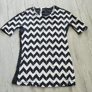 LULULEMON Chevron Shirt Size 4